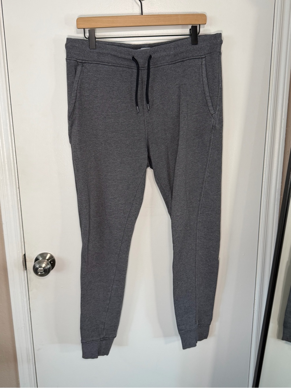 Old Navy Dark Gray Jogger Sweatpants M